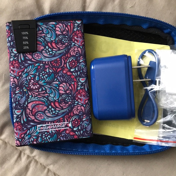 Electronics Portable Charger NWOT Portable - Picture 1 of 3